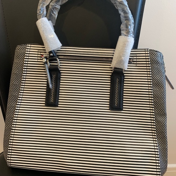 Stella and dot Madison tech bag - new in packaging - Picture 1 of 6